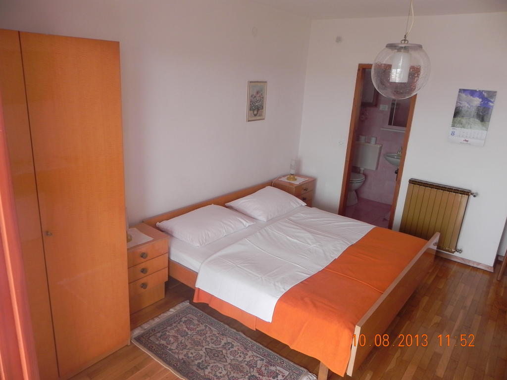 Rooms And Apartments Roza Portorose Esterno foto